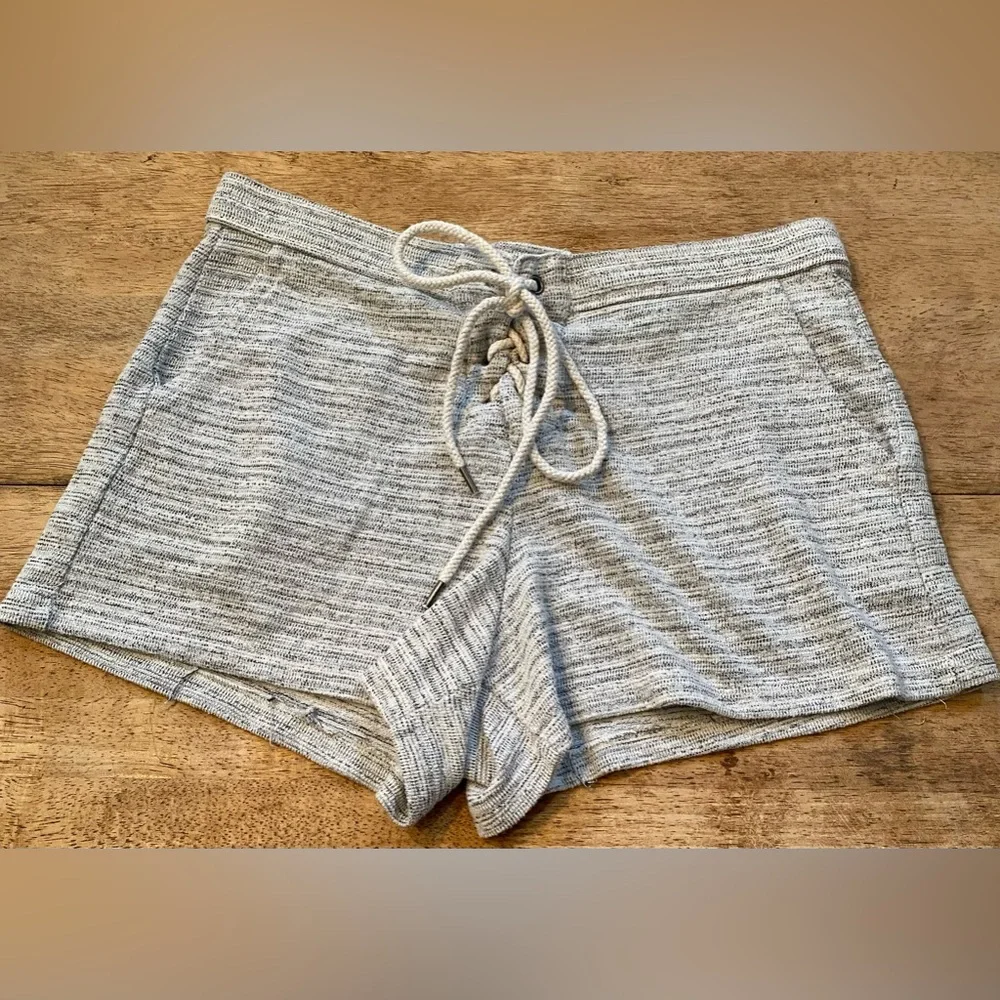 Aerie by AEO Women’s Size Small‎ Poly/Cotton Blend Gray Striated Lace Up Shorts